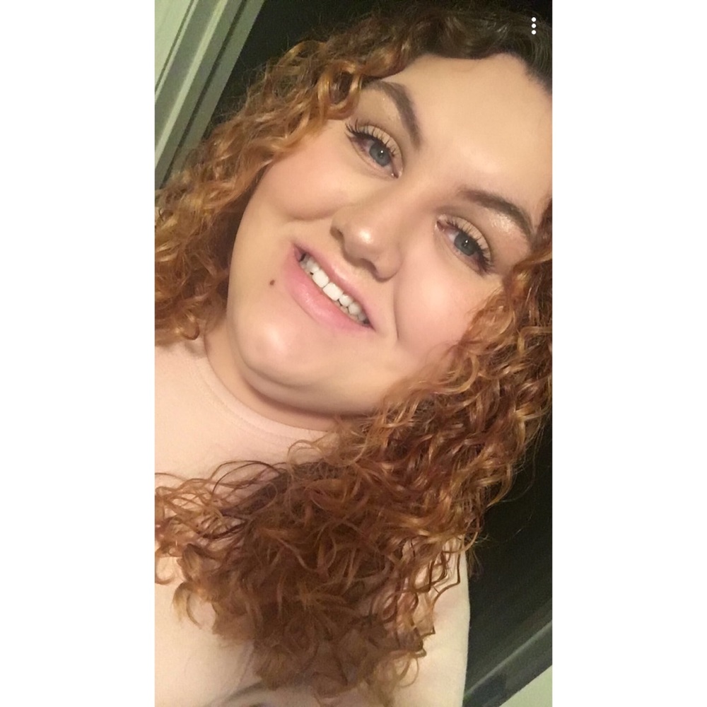 Meet your Posher, Olivia